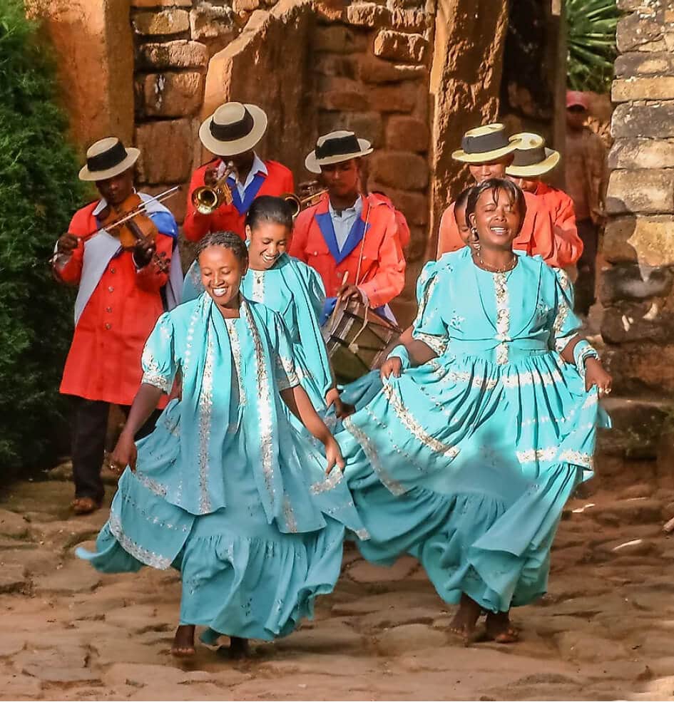 miavana-madgasar-intro-2