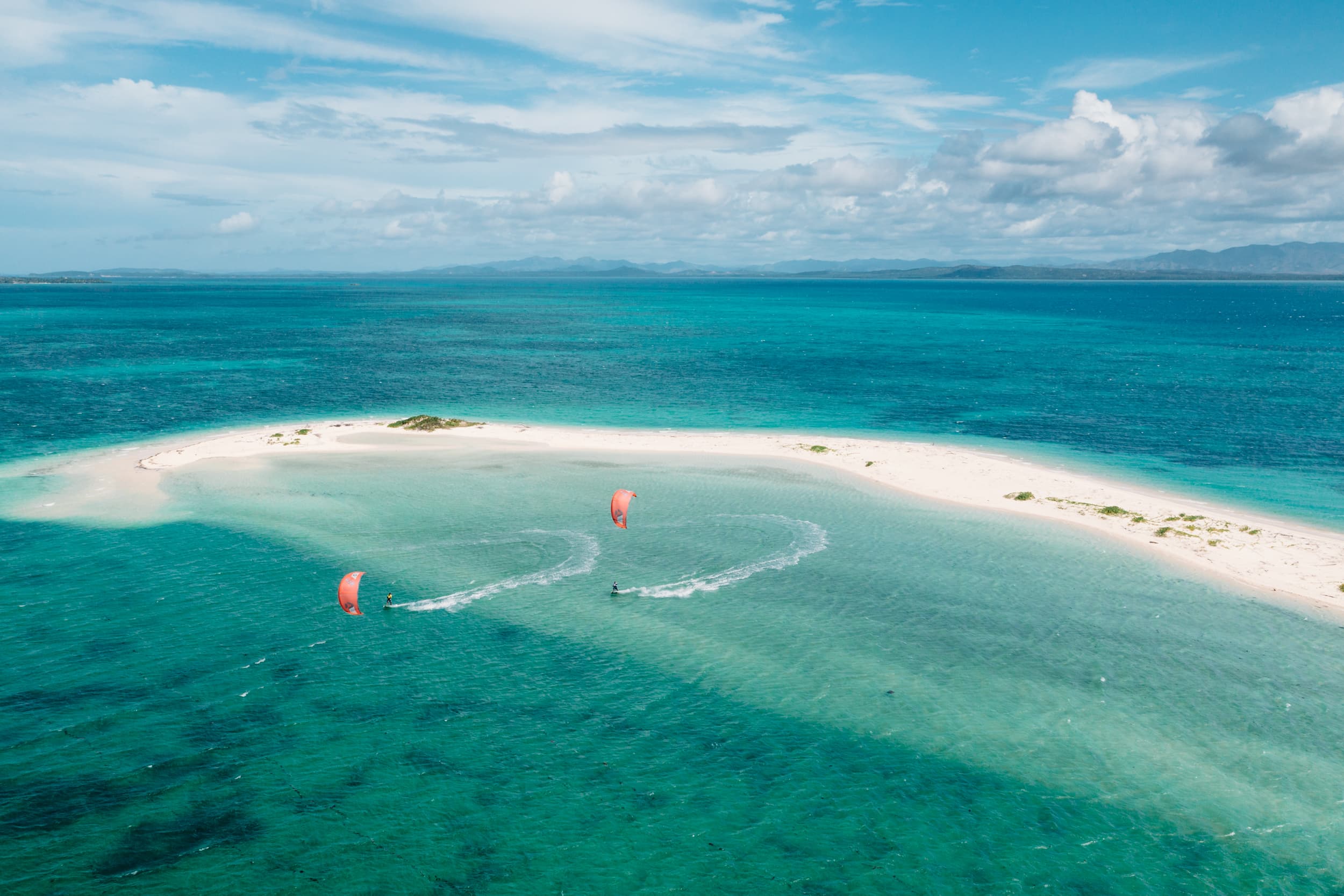 Miavana - Kiteboarding - Aerial - 2500px 008